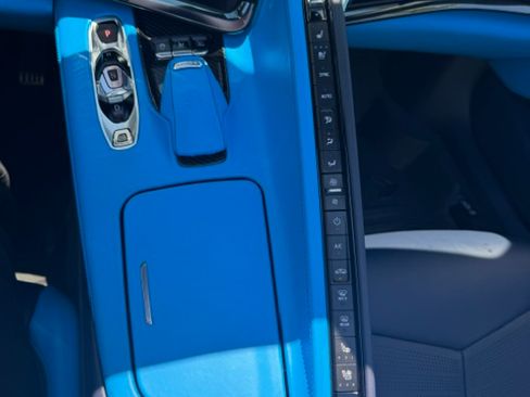 Used 2023 Chevrolet Corvette Stingray Premium Conv w/ Z51 Performance Package RWD image 21
