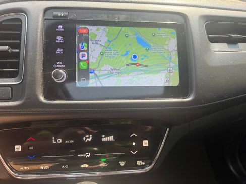 Used 2022 Honda HR-V EX image 11