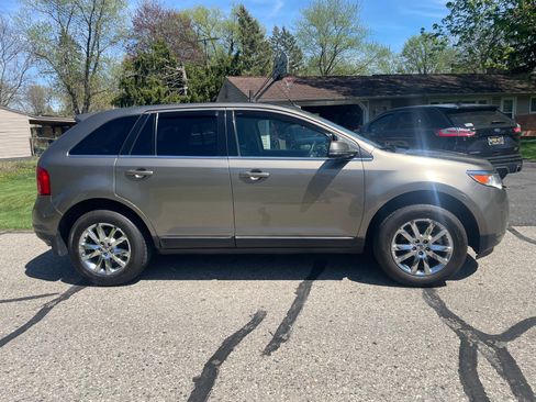 Used 2014 Ford Edge Limited w/ Equipment Group 302A AWD/4WD image 1