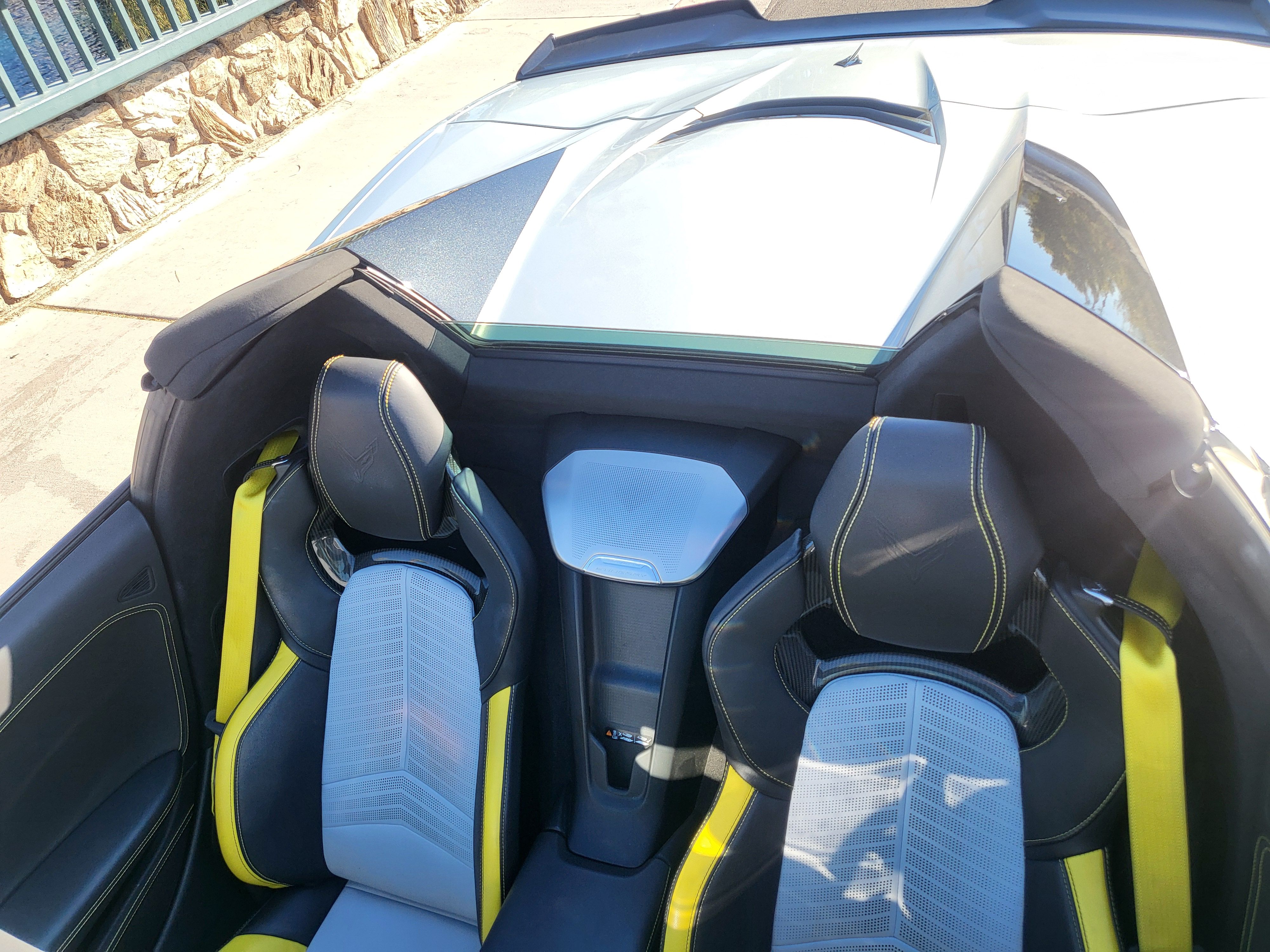 Used 2021 Chevrolet Corvette Stingray Premium Conv w/ Z51 Performance Package RWD image 16