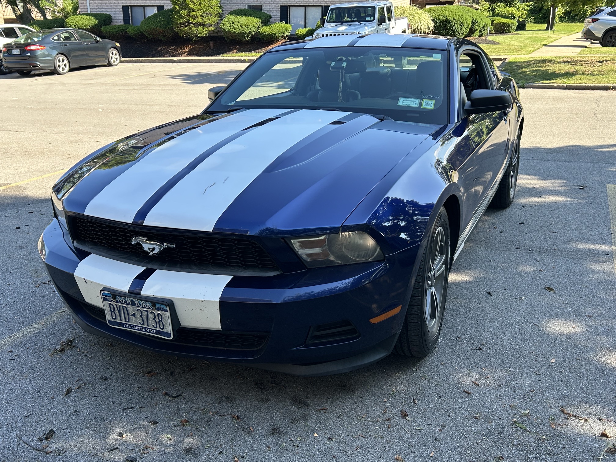 Used 2012 Ford Mustang Premium RWD image 9
