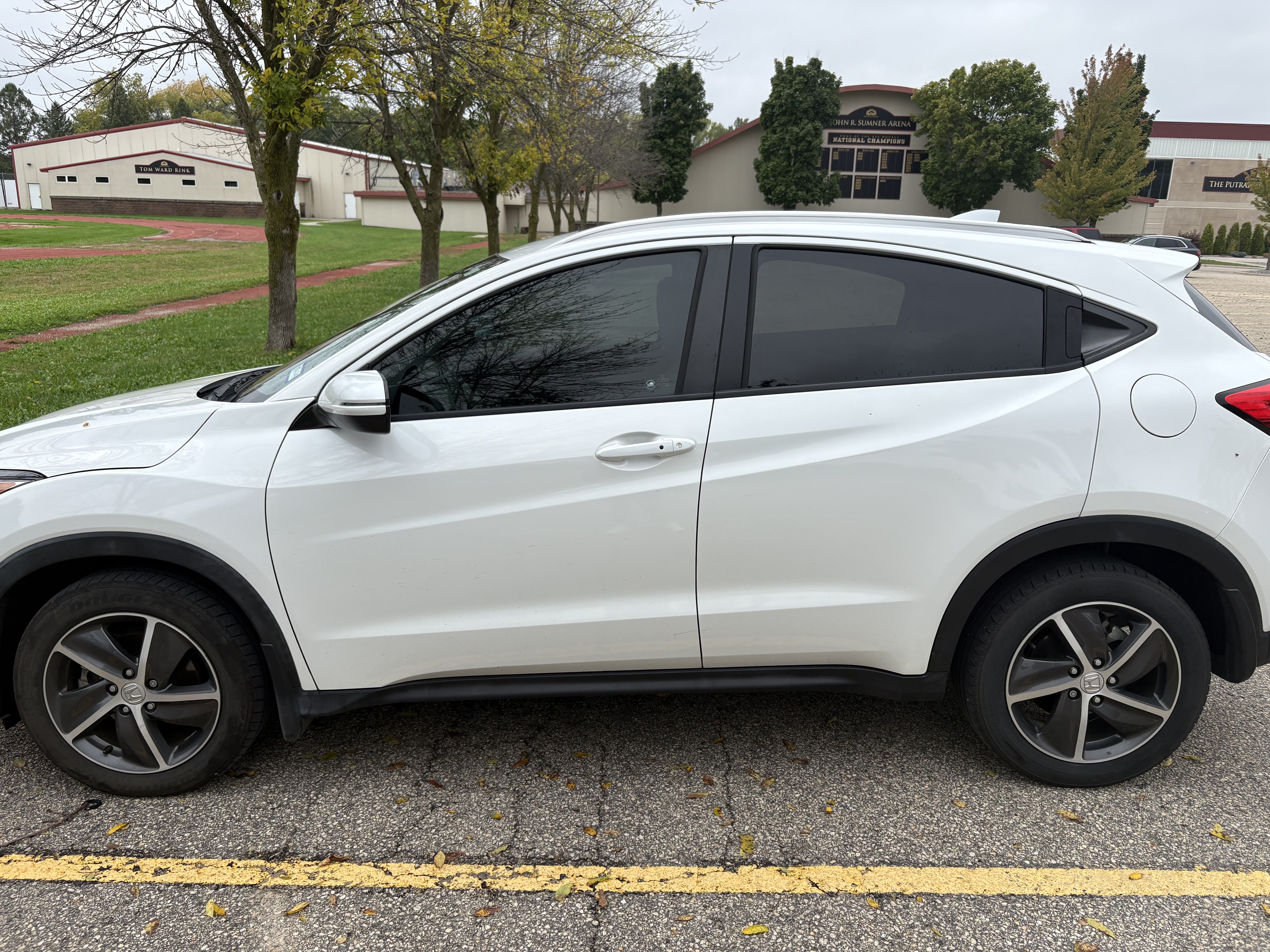 Used 2022 Honda HR-V EX image 10