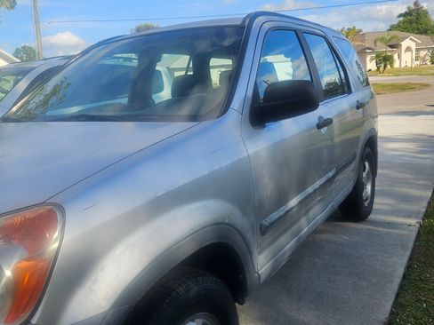 Used 2003 Honda CR-V LX image 1
