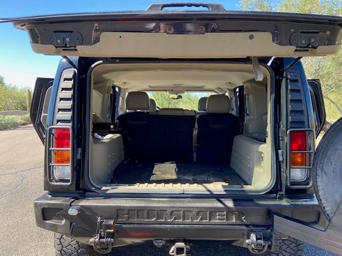 Used 2004 HUMMER H2 w/ Preferred Equipment Group image 13