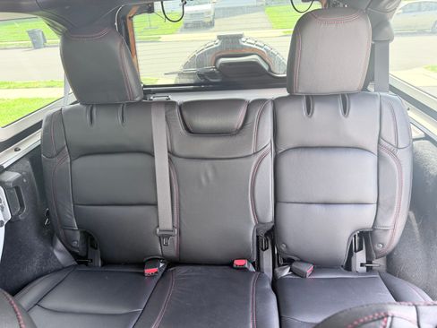 Used 2024 Jeep Wrangler Unlimited Sport image 18