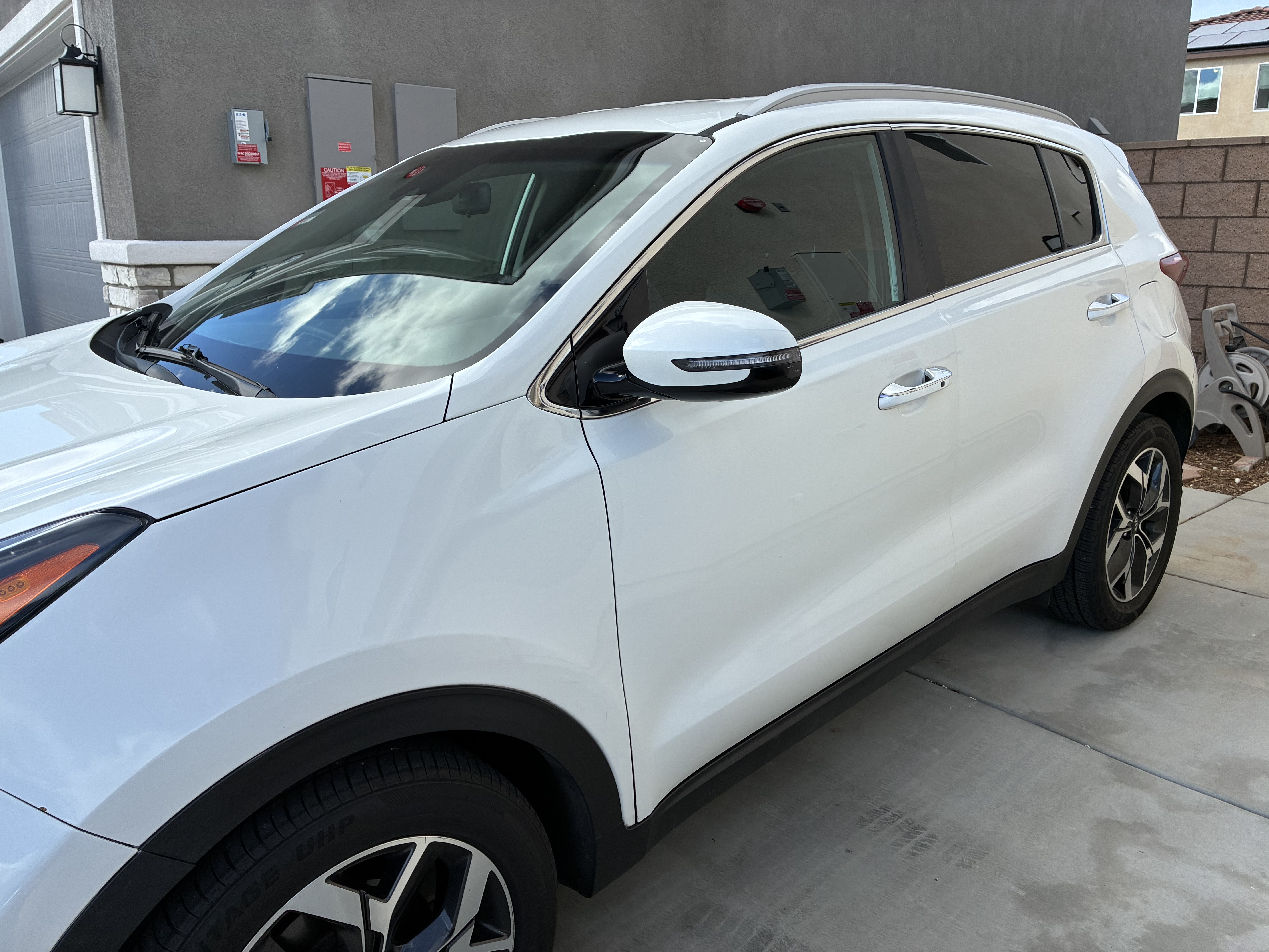 Used 2020 Kia Sportage EX FWD image 2