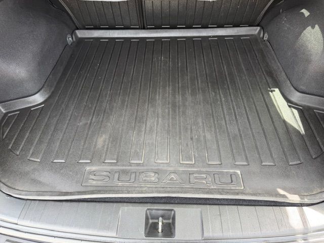 Used 2013 Subaru Outback 2.5i Premium w/ All-Weather Pkg AWD/4WD image 11