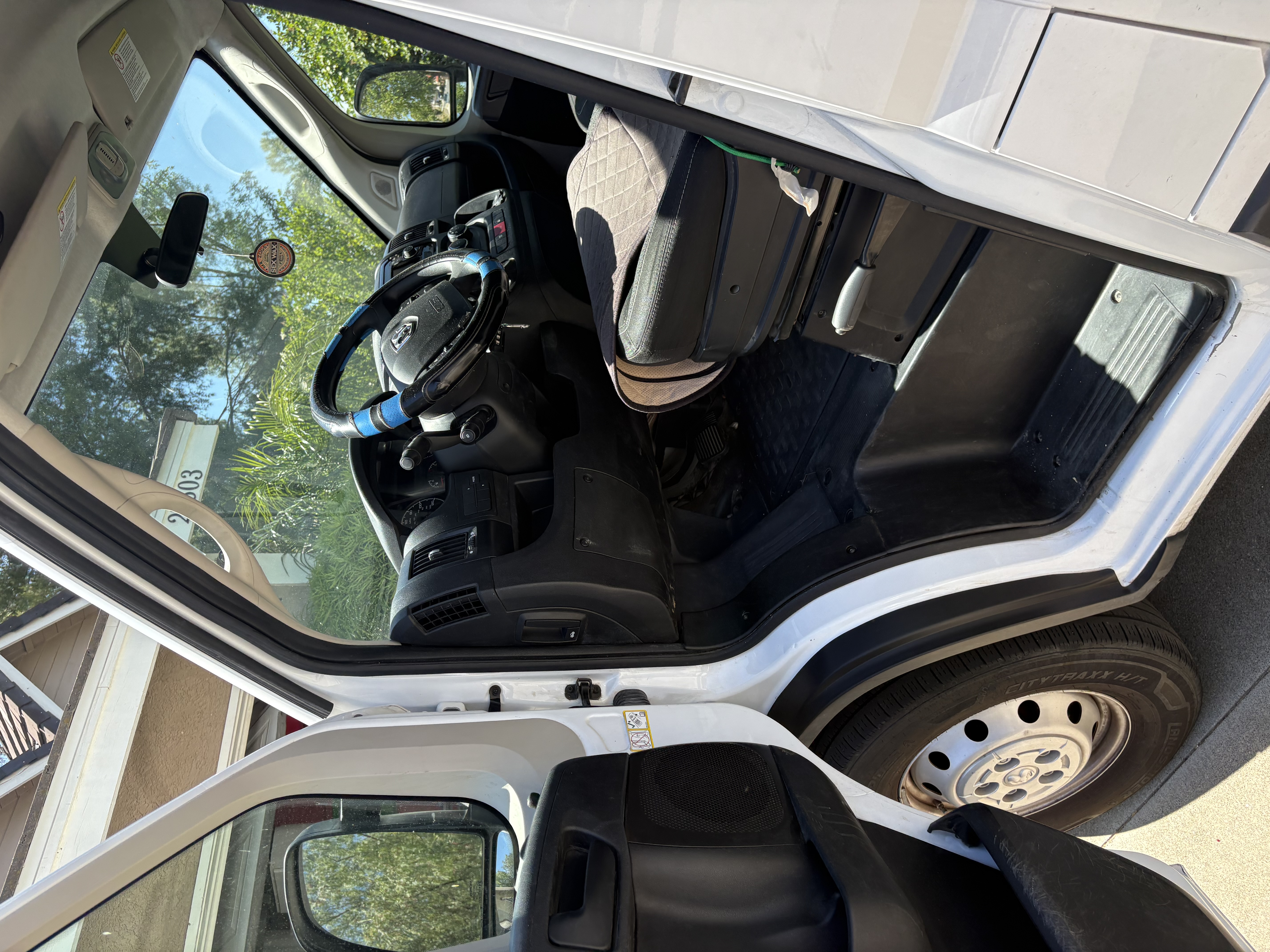 Used 2021 RAM ProMaster 2500 FWD image 9
