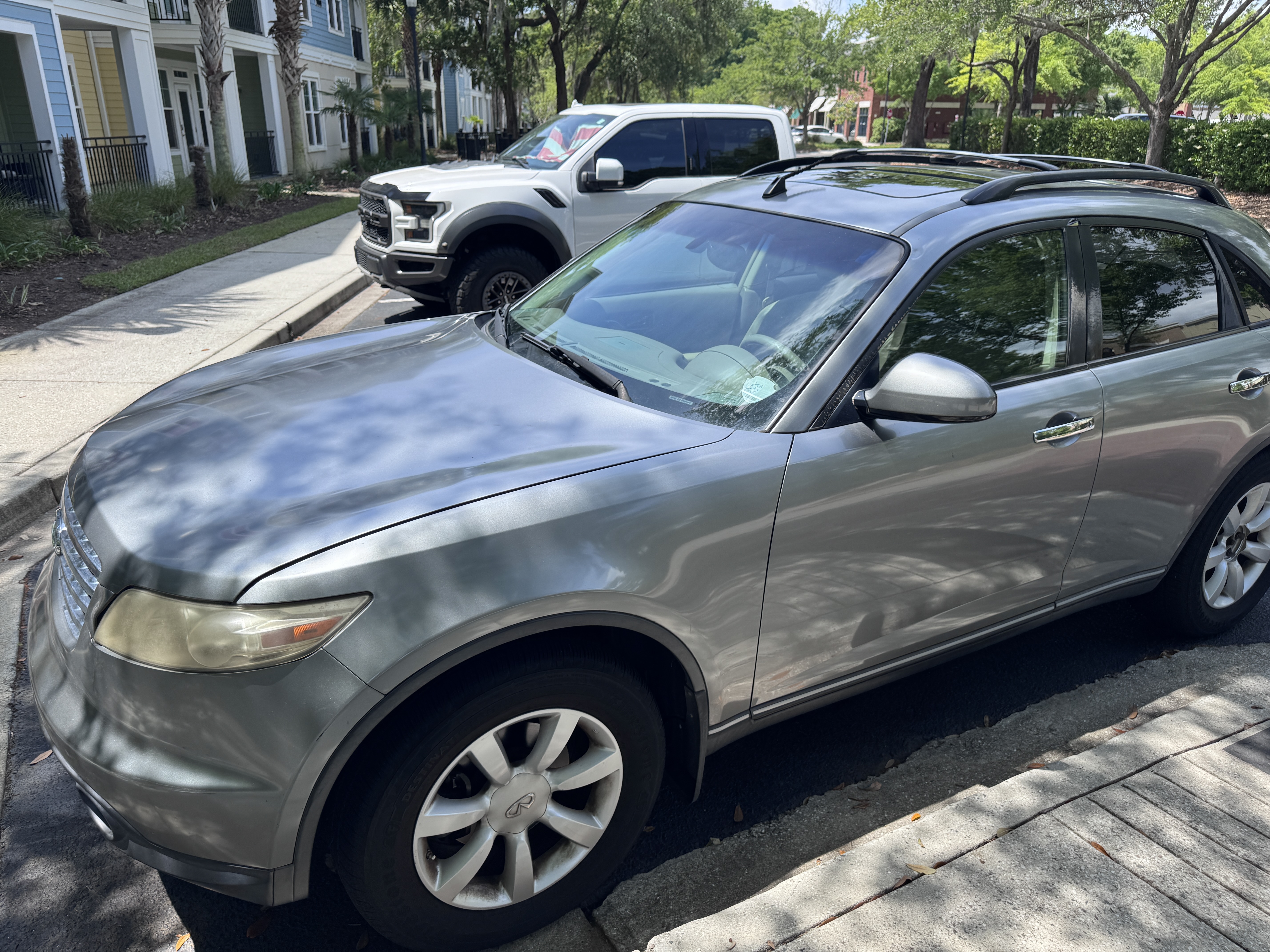 Used 2005 INFINITI FX35 2WD image 1