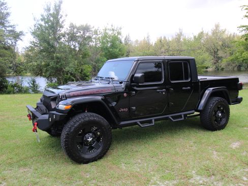 Used 2020 Jeep Gladiator Rubicon image 1