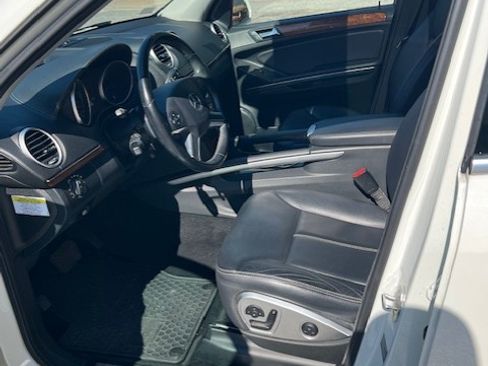 Used 2009 Mercedes-Benz GL 450 4MATIC image 6