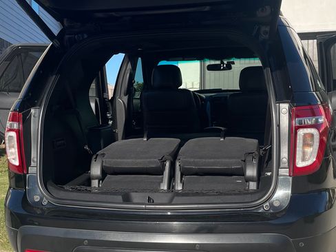 Used 2013 Ford Explorer Limited image 18