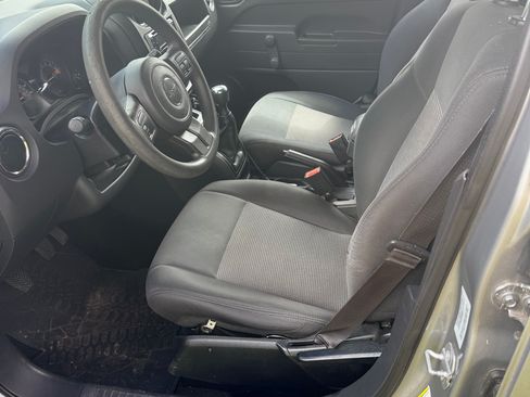 Used 2015 Jeep Patriot Sport FWD image 10