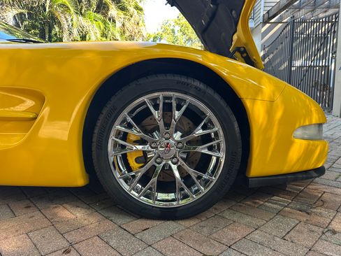 Used 2003 Chevrolet Corvette Convertible w/ Preferred Equipment Group1 image 5