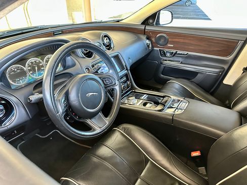 Used 2014 Jaguar XJ L Portfolio image 21