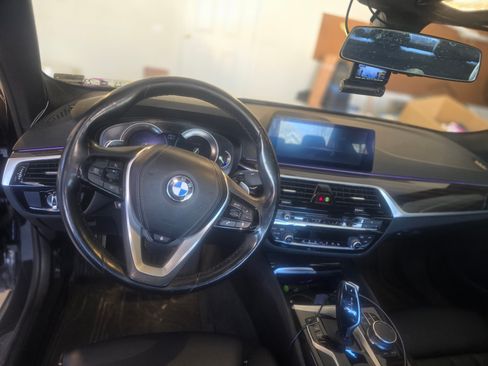Used 2019 BMW 530i xDrive image 4
