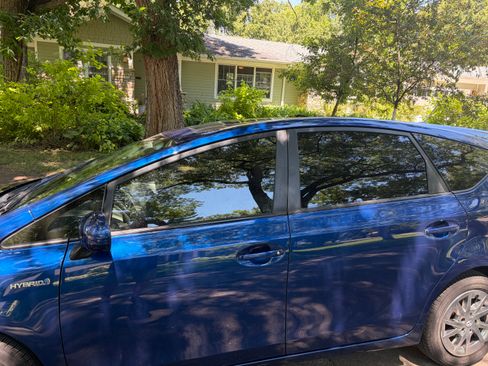 Used 2017 Toyota Prius V Three FWD image 5