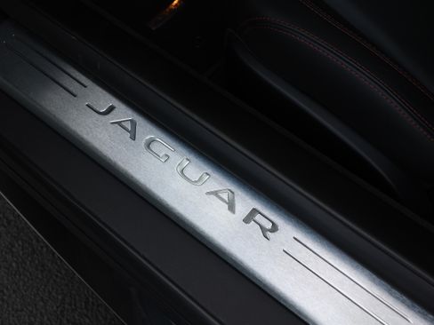 Used 2016 Jaguar F-TYPE R AWD/4WD image 31