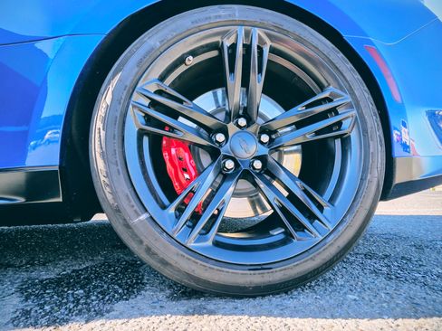 Used 2018 Chevrolet Camaro ZL1 image 6