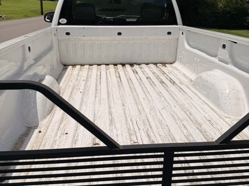 Used 2007 Chevrolet Silverado 1500 W/T RWD image 10