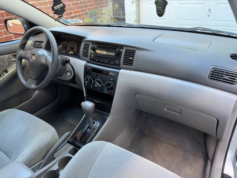Used 2006 Toyota Corolla CE image 12