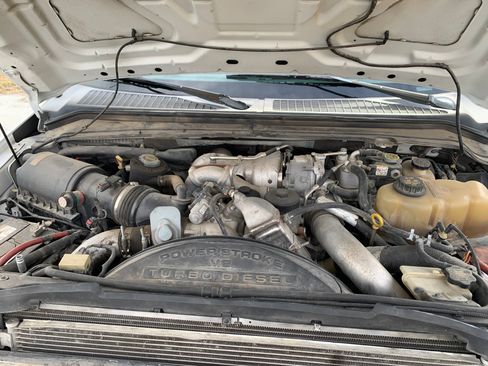 Used 2010 Ford F250 XLT image 9