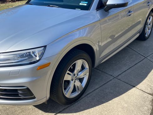 Used 2018 Audi Q5 2.0T Premium image 2