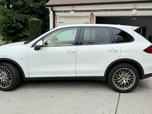 Used 2014 Porsche Cayenne Diesel AWD/4WD image 10