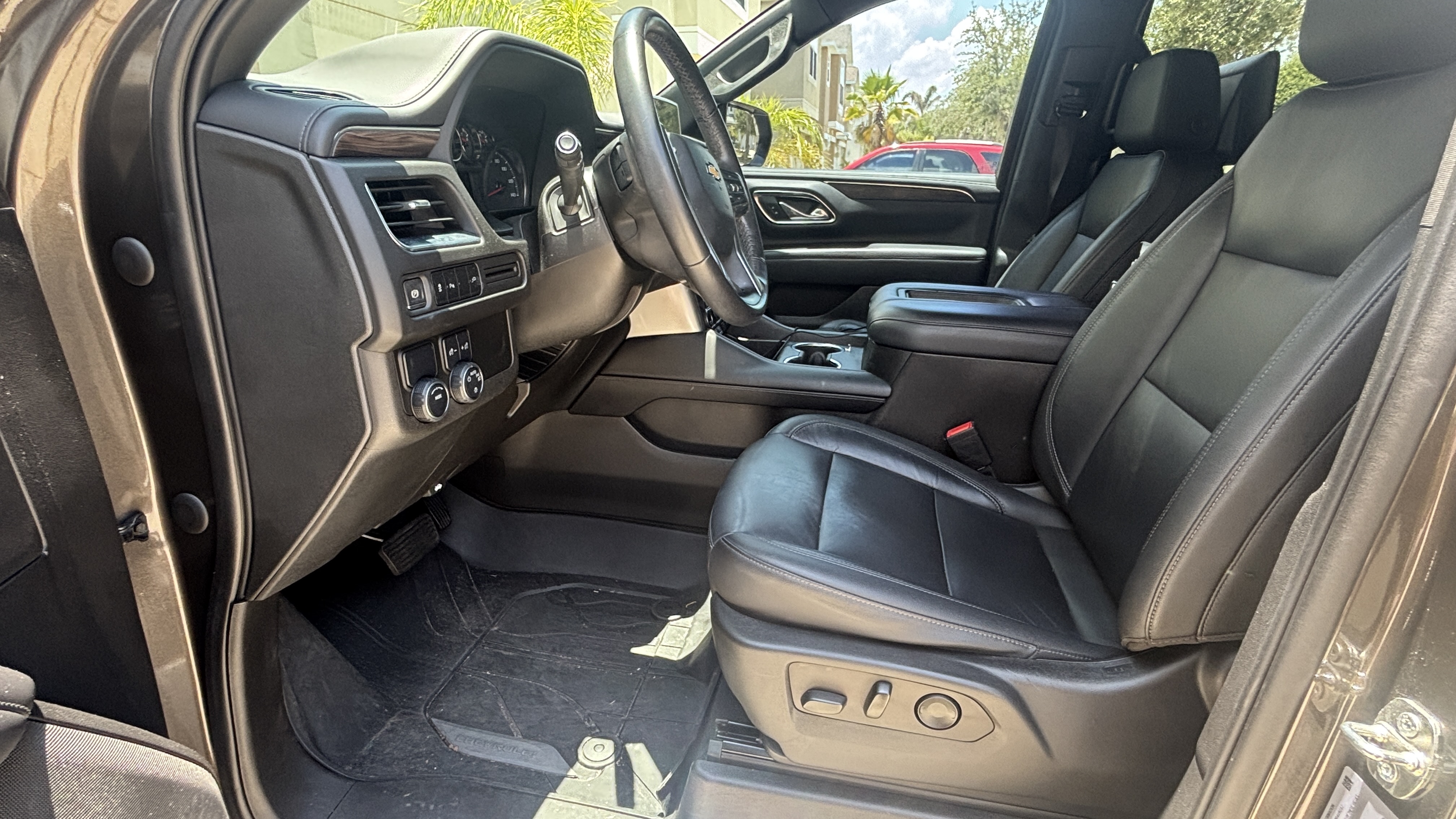 Used 2021 Chevrolet Tahoe LT w/ Rear Media and Nav Package RWD image 11
