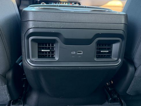 Used 2024 Chevrolet Silverado 1500 RST w/ Rally Edition RWD image 11