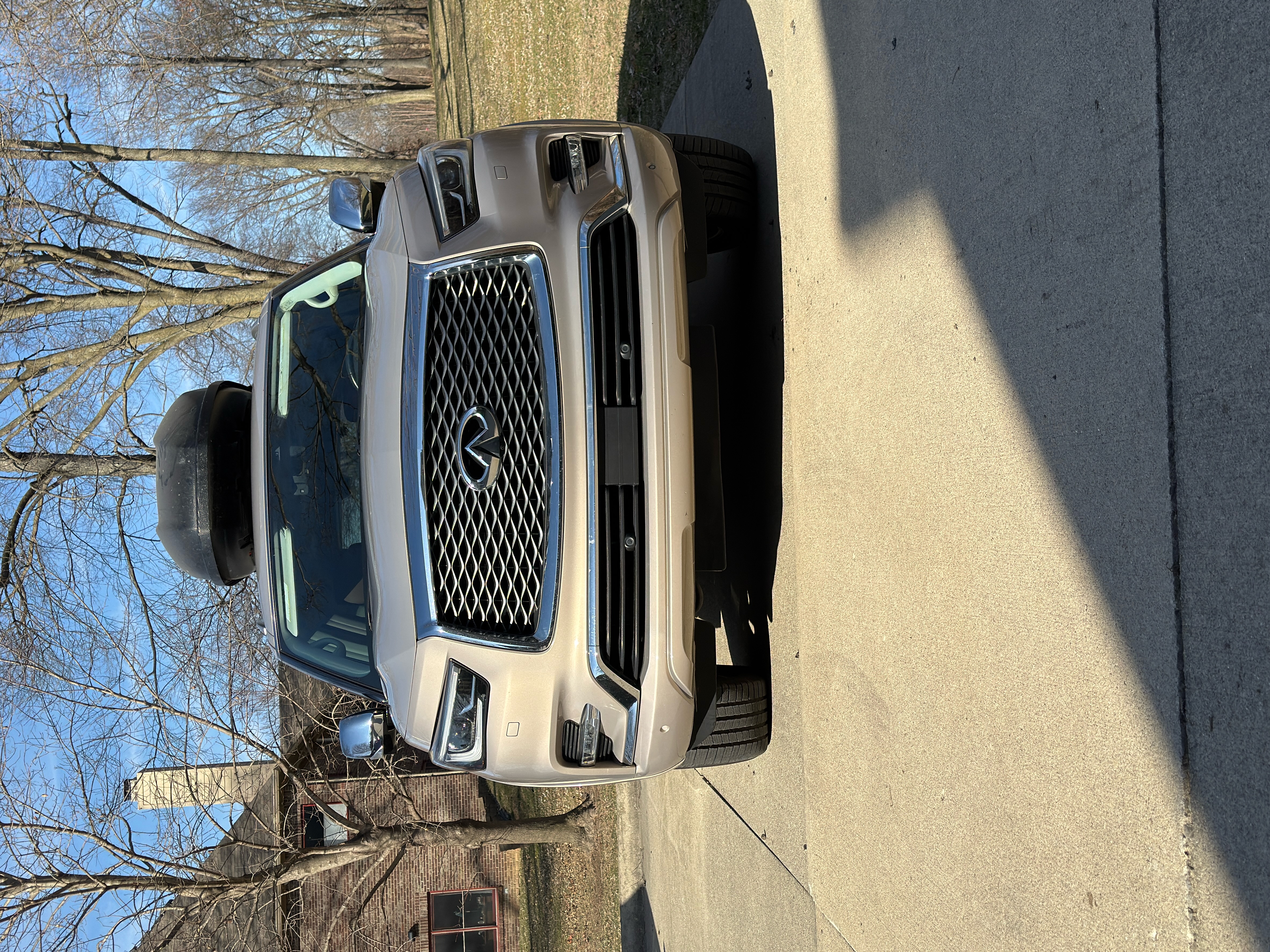 Used 2018 INFINITI QX80 4WD w/ Deluxe Technology Package image 5