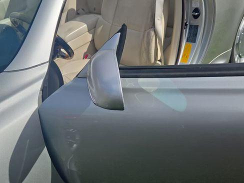 Used 2002 Lexus SC 430 Convertible image 9