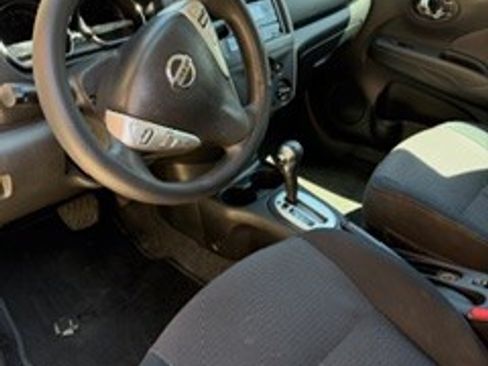 Used 2016 Nissan Versa SV image 12