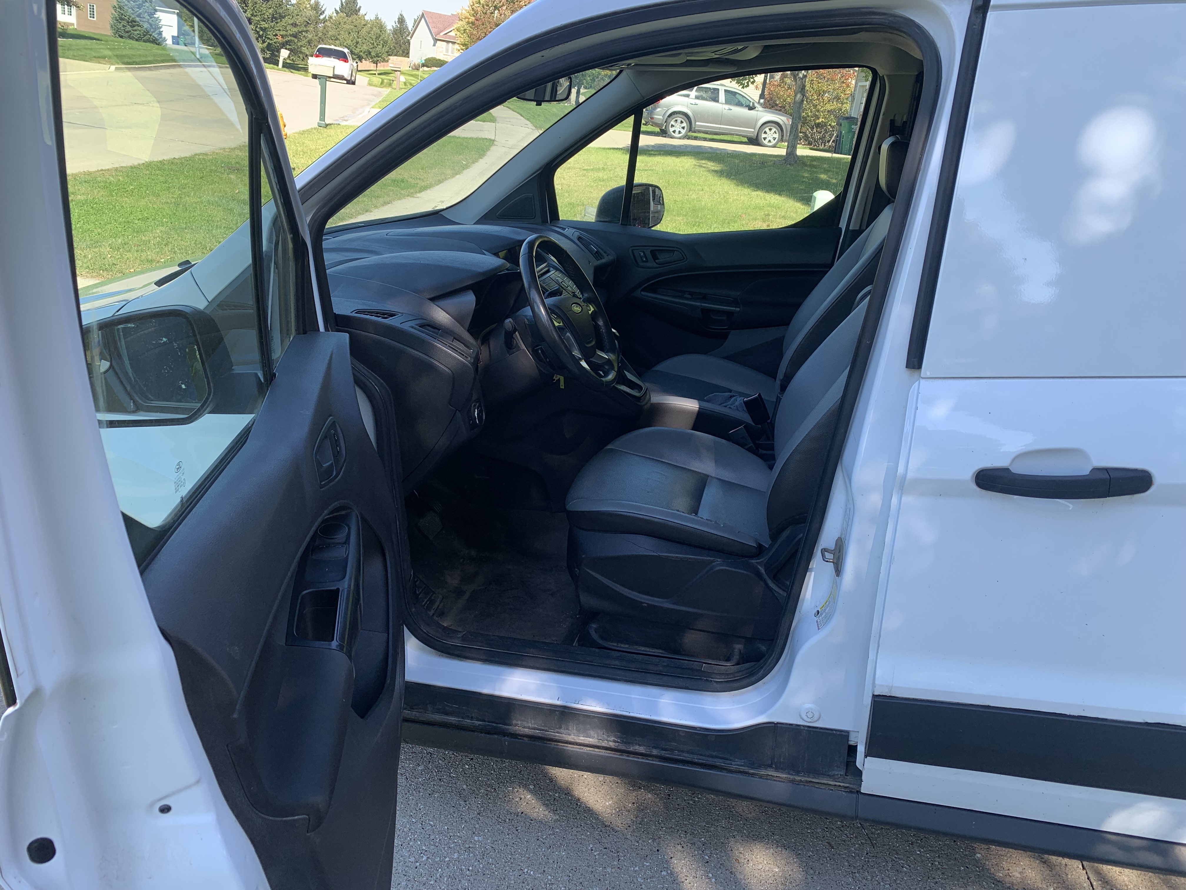 Used 2014 Ford Transit Connect XL FWD image 5