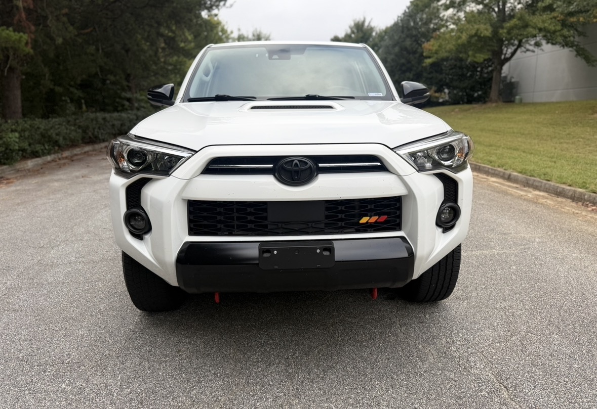 Used 2021 Toyota 4Runner Venture w/ Moonroof Package AWD/4WD image 5