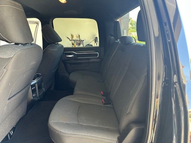 Used 2024 RAM 2500 Big Horn w/ Towing Technology Group AWD/4WD image 6