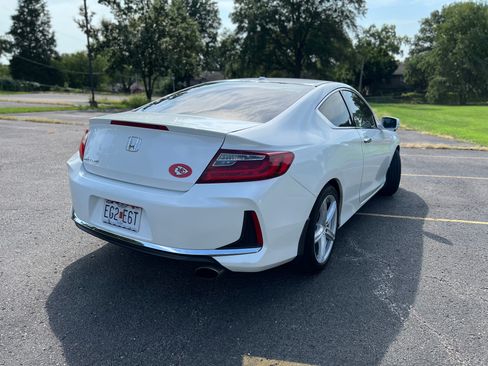 Used 2016 Honda Accord EX image 5