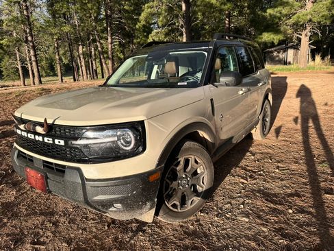 Used 2025 Ford Bronco Sport Outer Banks image 10