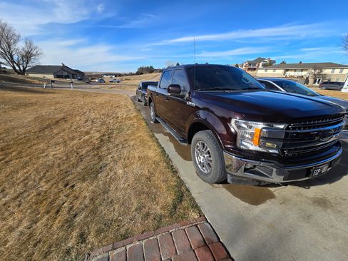 Used 2018 Ford F150 Lariat image 2