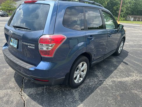 Used 2014 Subaru Forester 2.5i Premium w/ All-Weather Package AWD/4WD image 17
