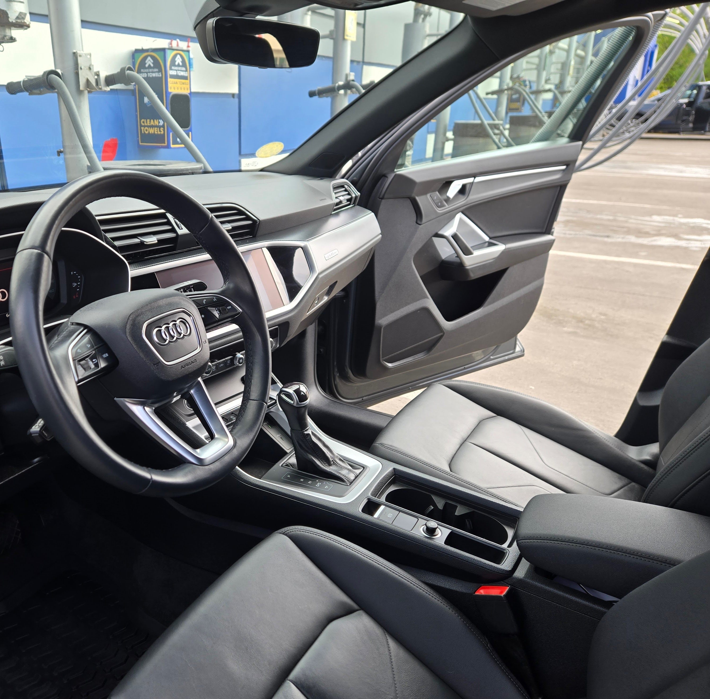 Used 2022 Audi Q3 2.0T Premium AWD/4WD image 13