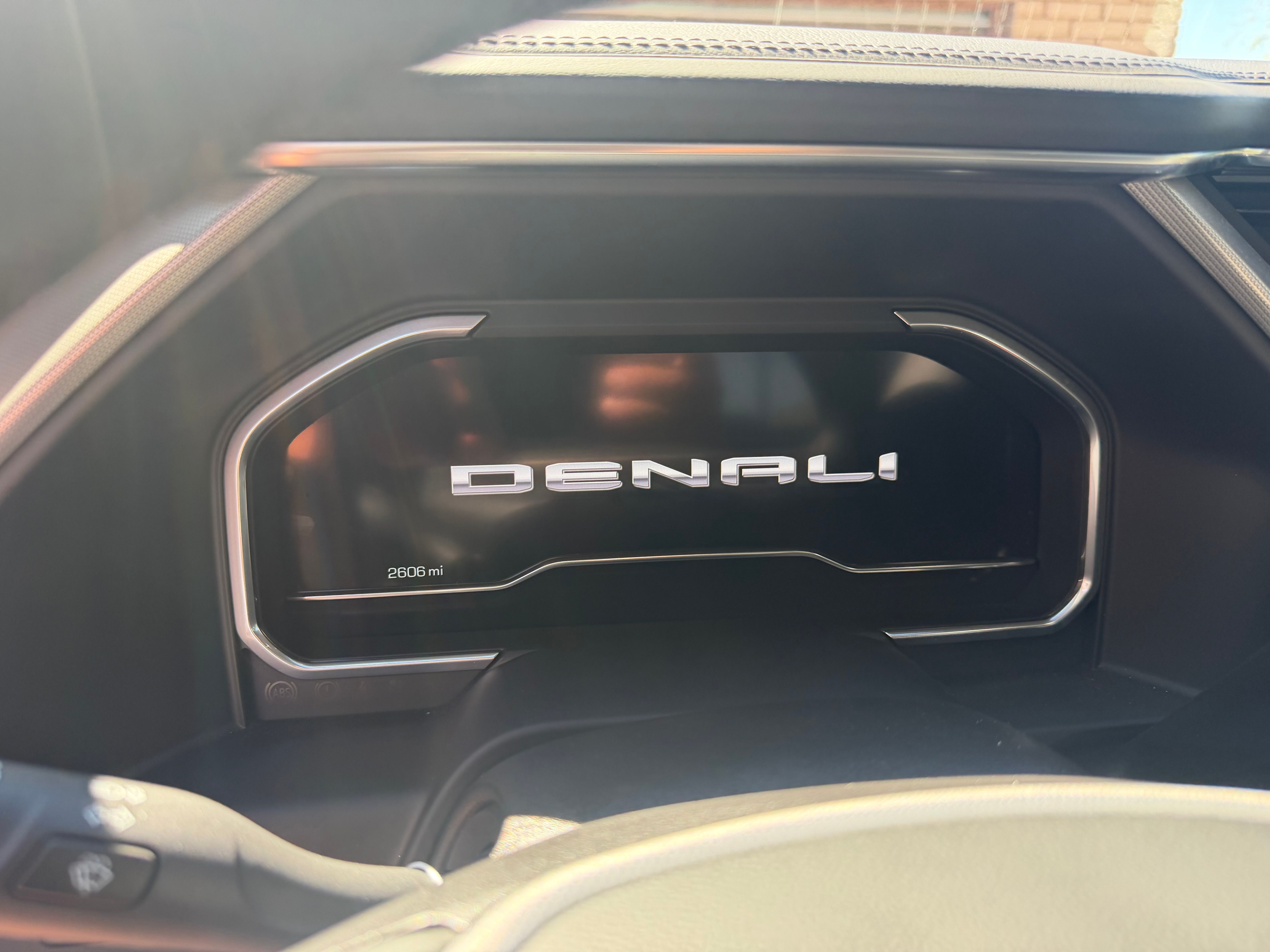 Used 2024 GMC Sierra 3500 Denali w/ Denali Reserve Package AWD/4WD image 2
