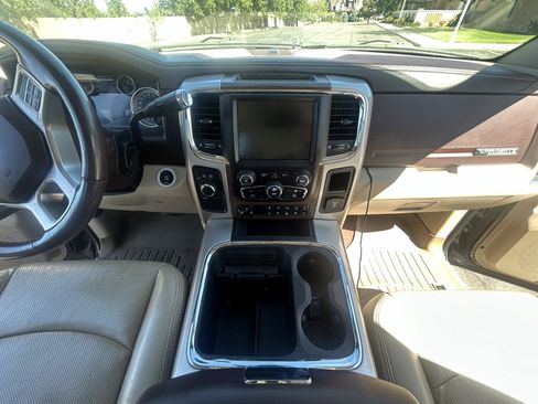 Used 2016 RAM 2500 Laramie w/ Convenience Group AWD/4WD image 15