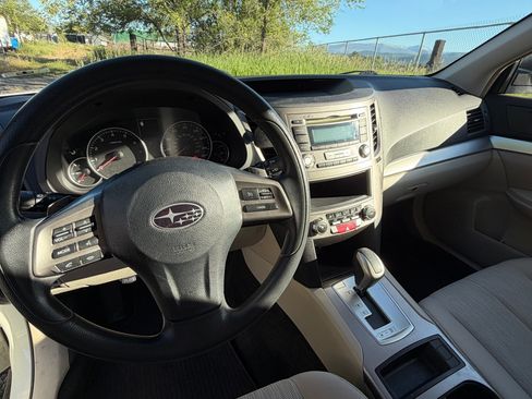 Used 2013 Subaru Outback 2.5i w/ Popular Pkg 1B AWD/4WD image 6