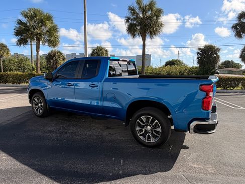 Used 2023 Chevrolet Silverado 1500 LT w/ Safety Package image 12