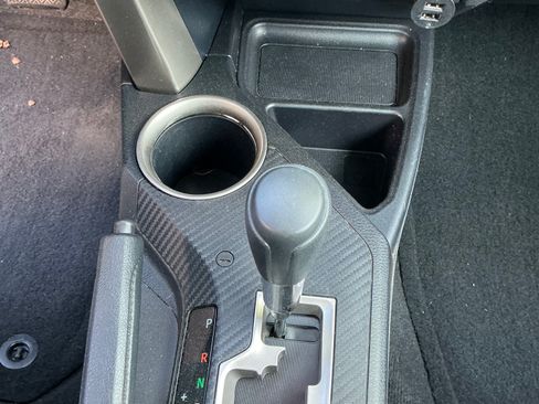 Used 2015 Toyota RAV4 XLE image 9