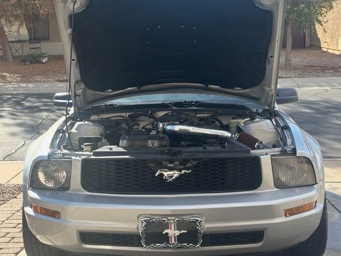 Used 2007 Ford Mustang Premium image 8