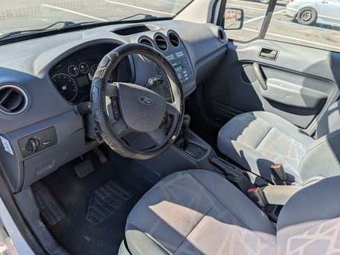 Used 2011 Ford Transit Connect XLT Premium image 10