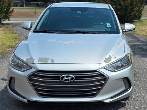 Used 2017 Hyundai Elantra Limited FWD image 1