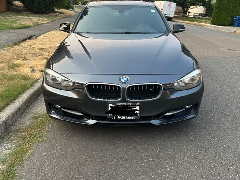 Used 2013 BMW 328i Sedan RWD image 1